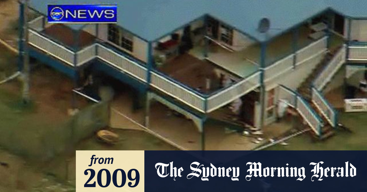 Video Brisbane balcony collapse